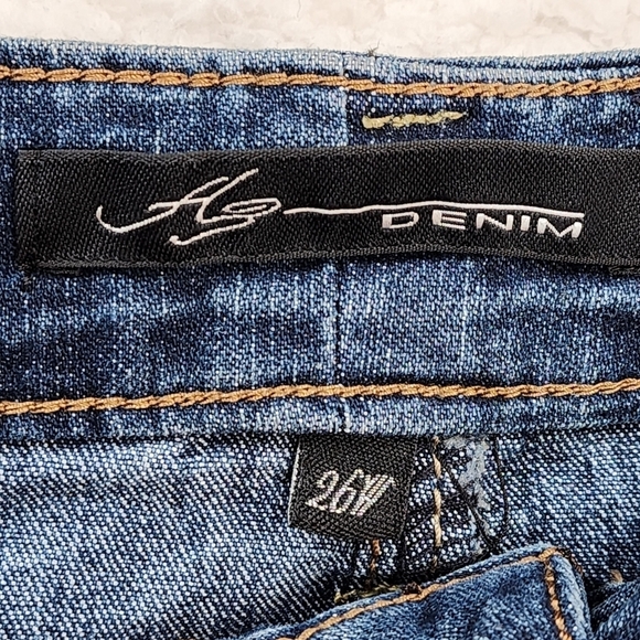 A3 Denim Women's Plus Size Raw Hem Bermuda Short - 26W - Picture 3 of 9